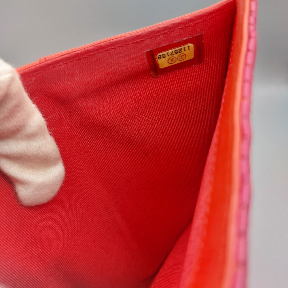 🌺Chanel Quilted Perforated Coral Red Leather Wallet/Clutch🌺 - Picture 11 of 16